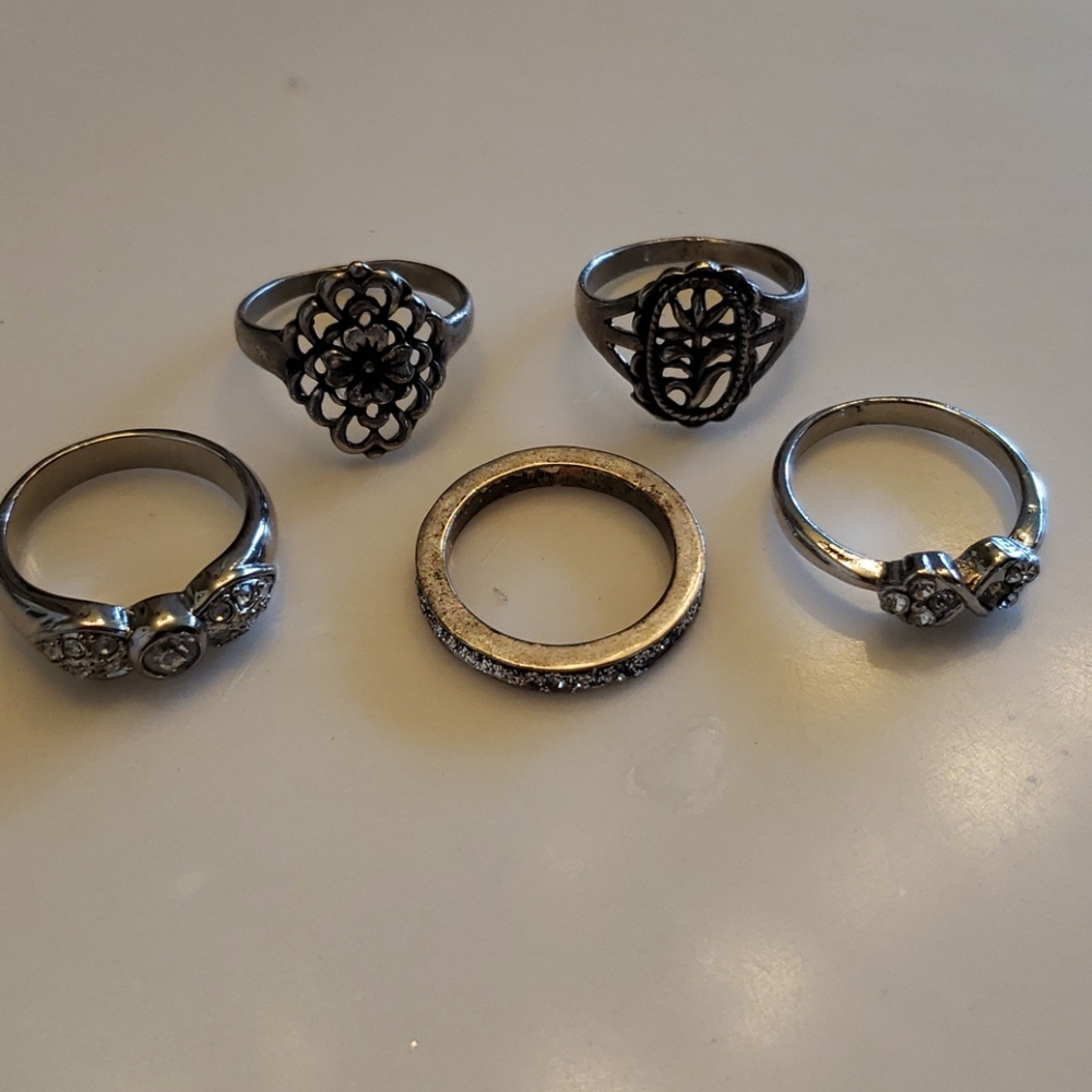 5 Rings 💍 - Picture 15 of 16